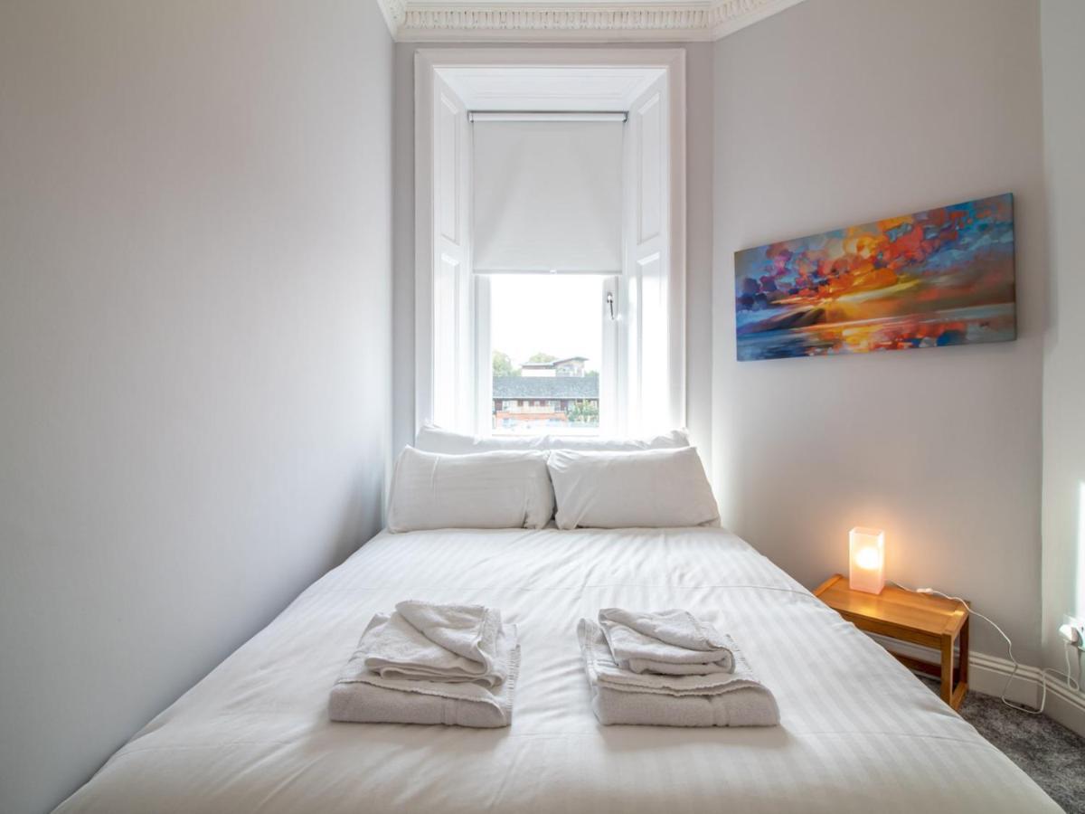 Modern 1Br Apartment In Heart Of West End Глазгоу Екстериор снимка