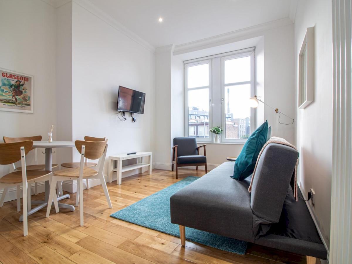Modern 1Br Apartment In Heart Of West End Глазгоу Екстериор снимка